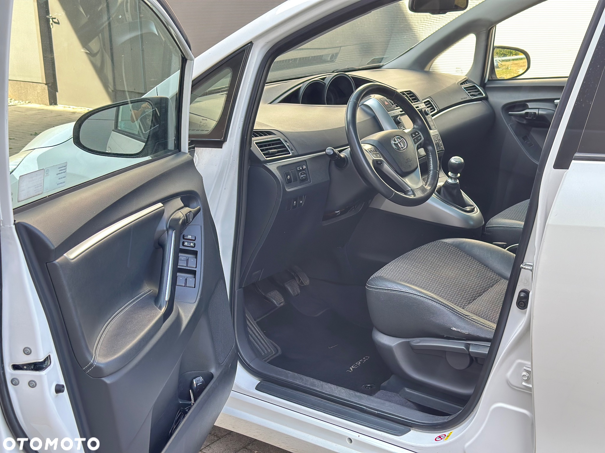 Toyota Verso 1.8 Premium 7os EU6 - 19