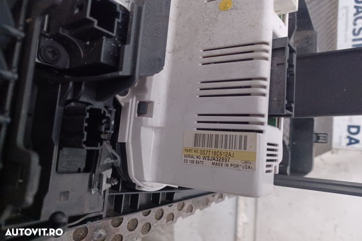Grila ventilatie bord centru 3S7T18C612AJ Ford Mondeo MK3 [facelift] - 1