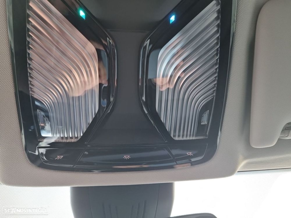 BMW i4 eDrive40 - 27