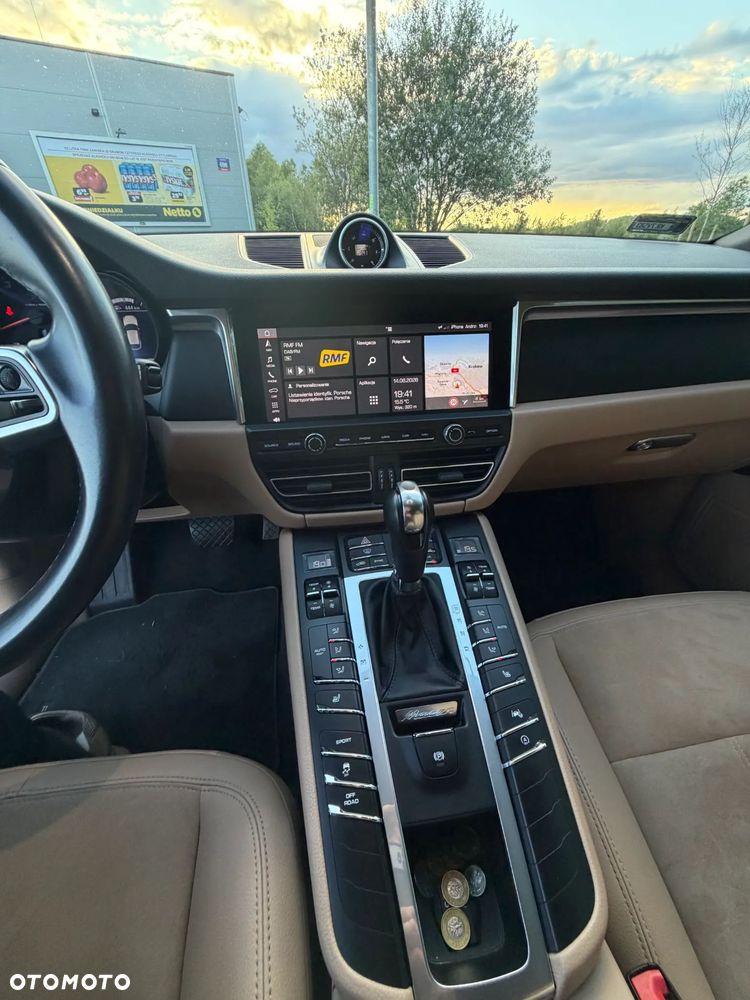 Porsche Macan - 21