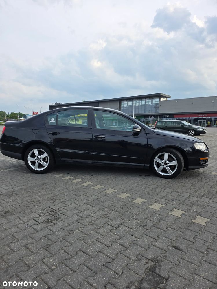 Volkswagen Passat - 23