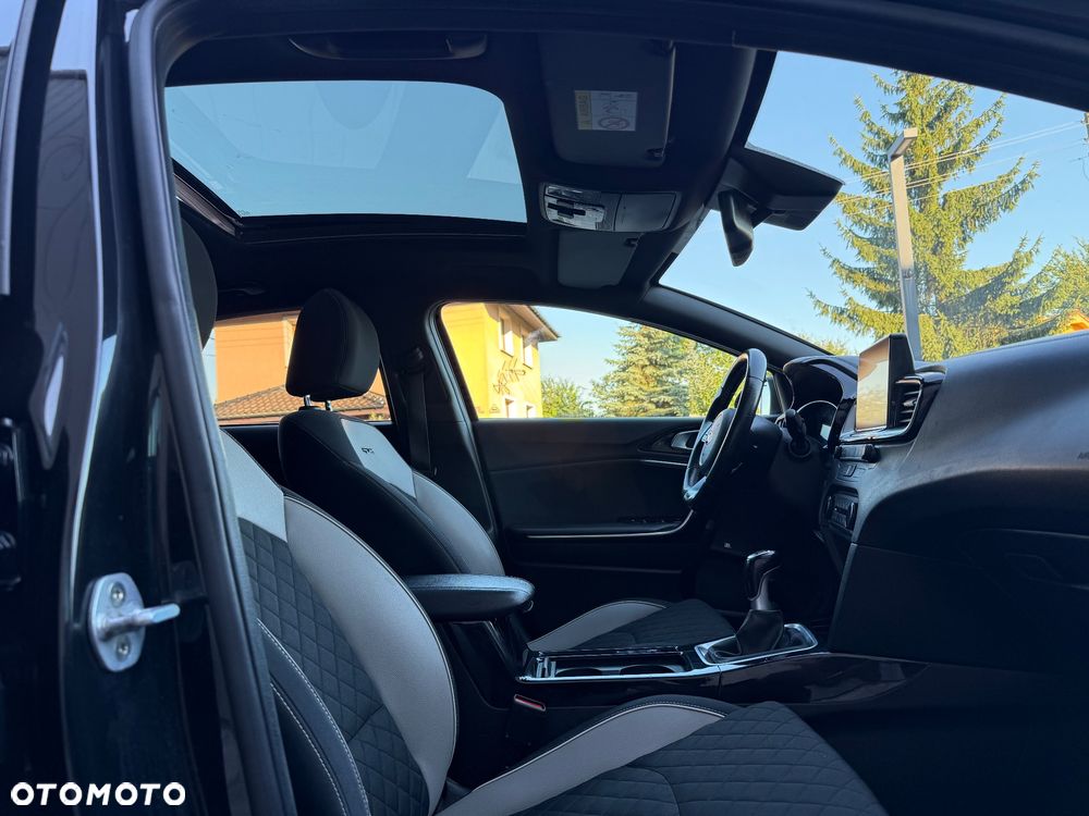 Kia ProCeed 1.4 T-GDI GT Line - 17