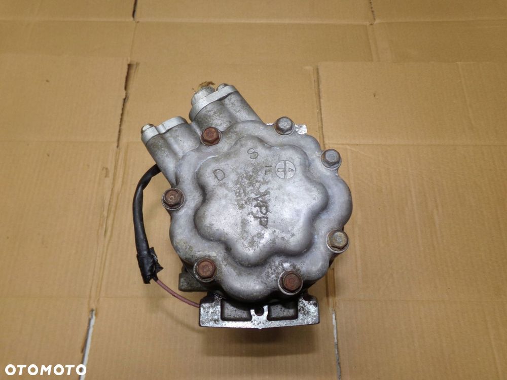 sprężarka klimatyzacji 926000097r duster sandero 1.4 1.6 - 2