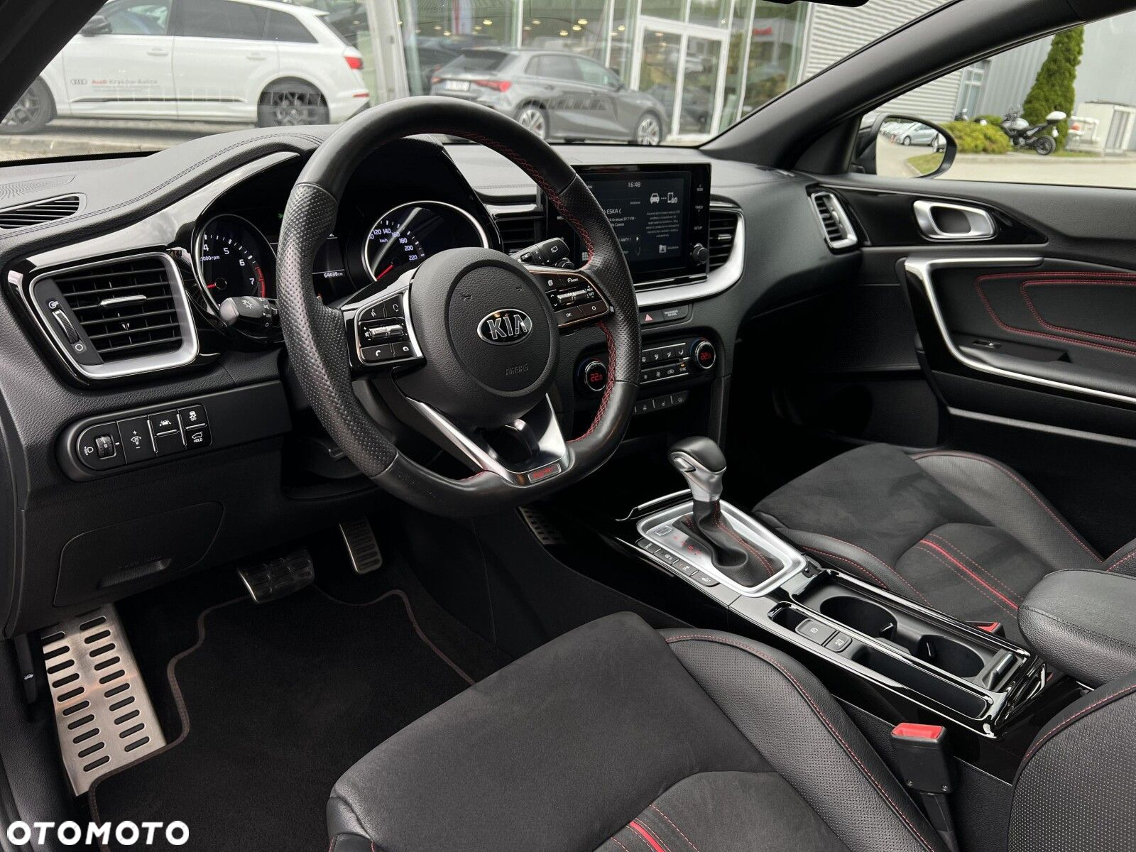Kia ProCeed - 10