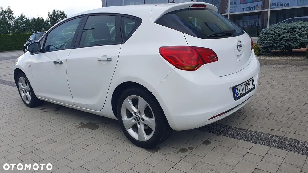 Opel Astra - 13