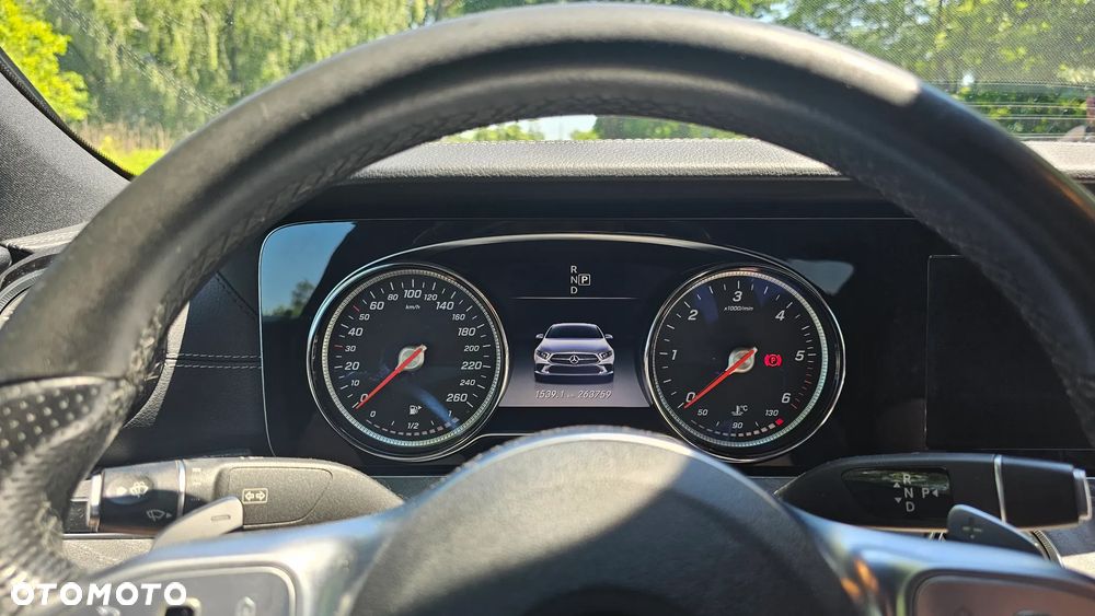Mercedes-Benz CLS 350 d 4-Matic 9G-TRONIC - 8