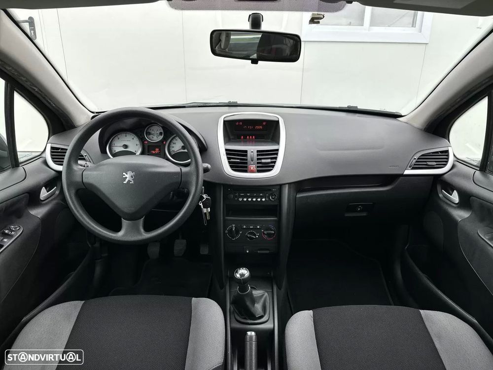 Peugeot 207 1.4 HDi Trendy - 9