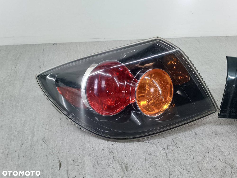 LAMPY TYŁ KOMPLET MAZDA 3 ( 03-09 ) P2912 HATCHBACK - 11