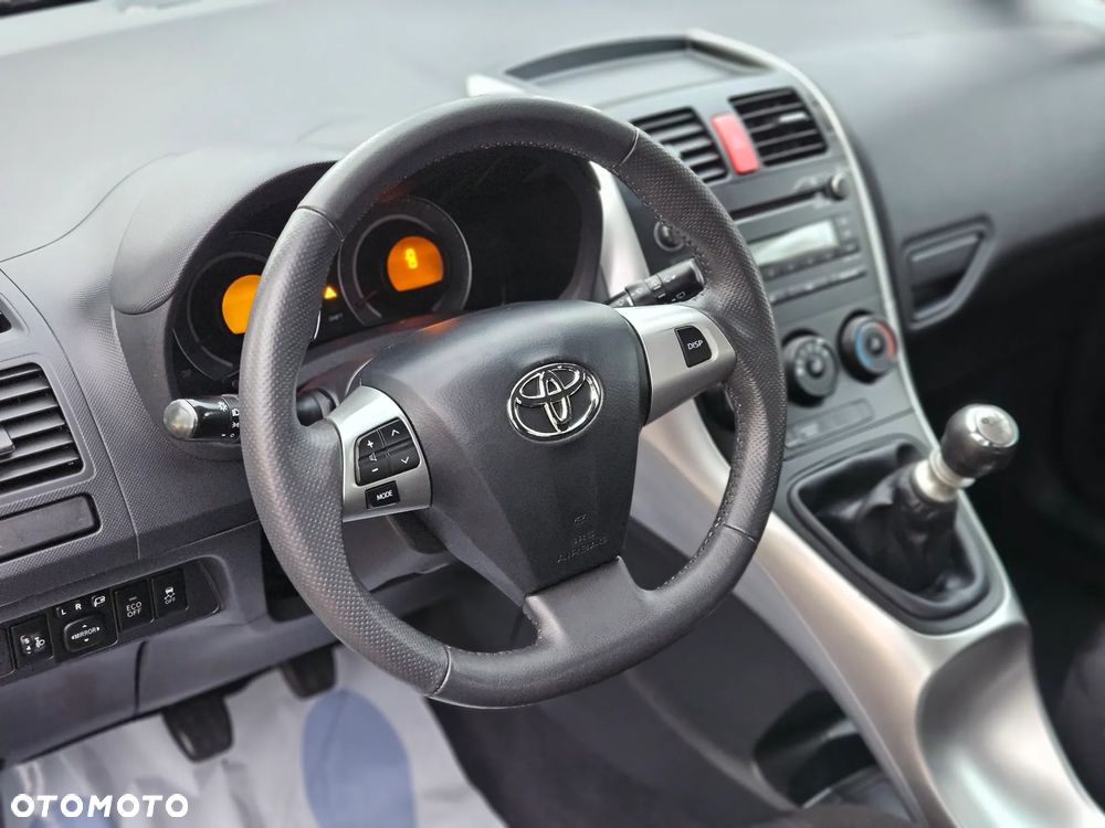 Toyota Auris 1.33 Dual-VVT-i START Edition - 2