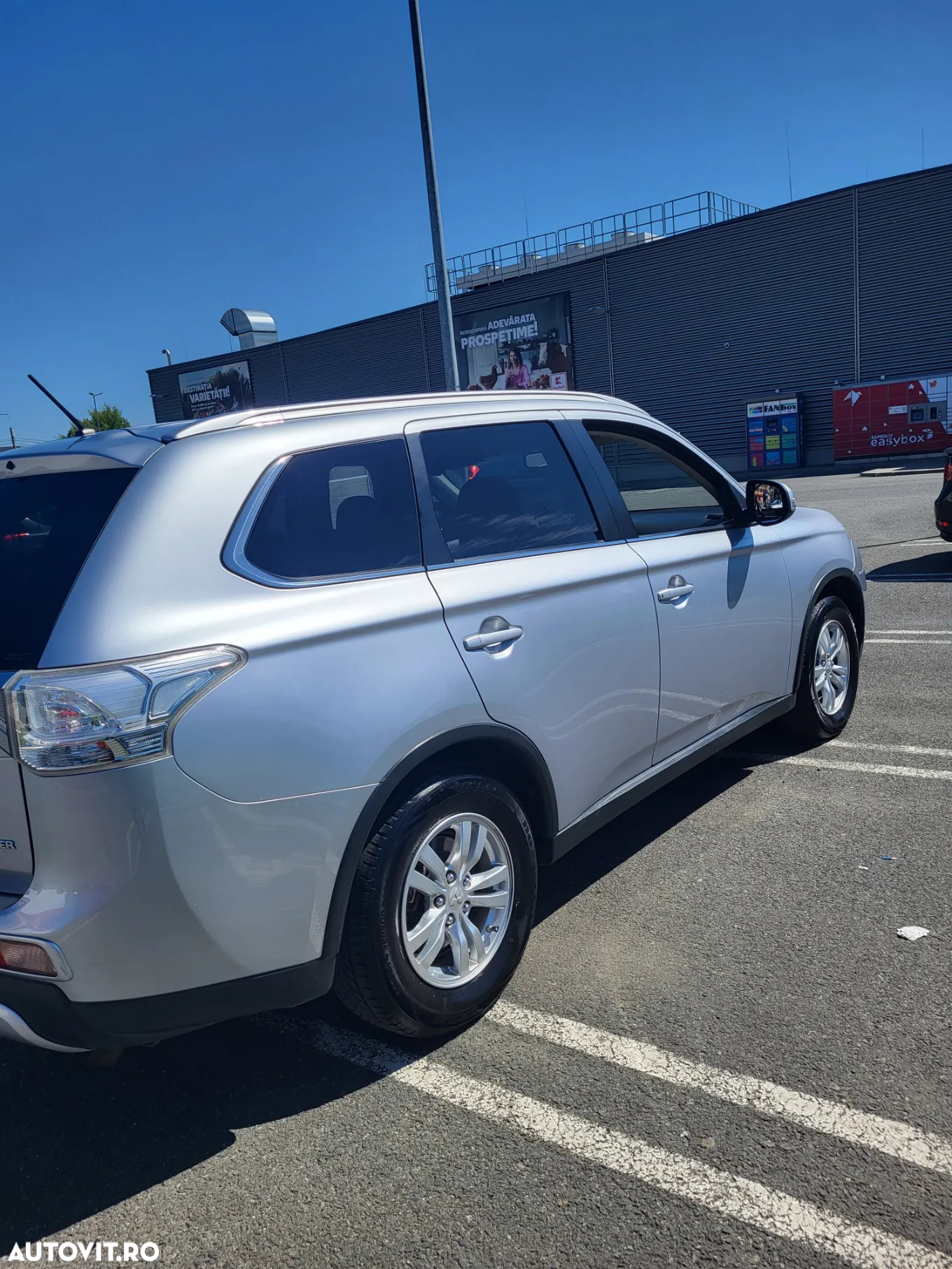 Mitsubishi Outlander 2.2 DI-D 4WD Automatik Instyle - 3