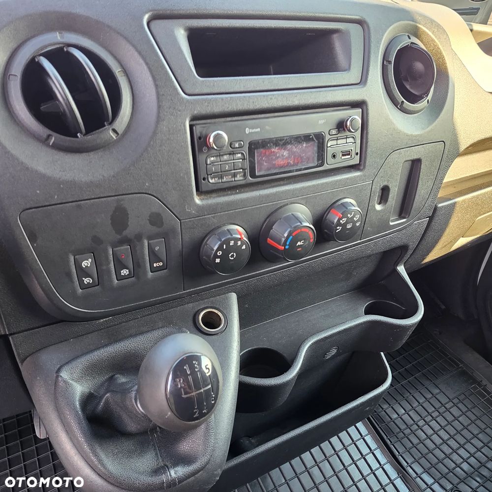 Renault Master - 22
