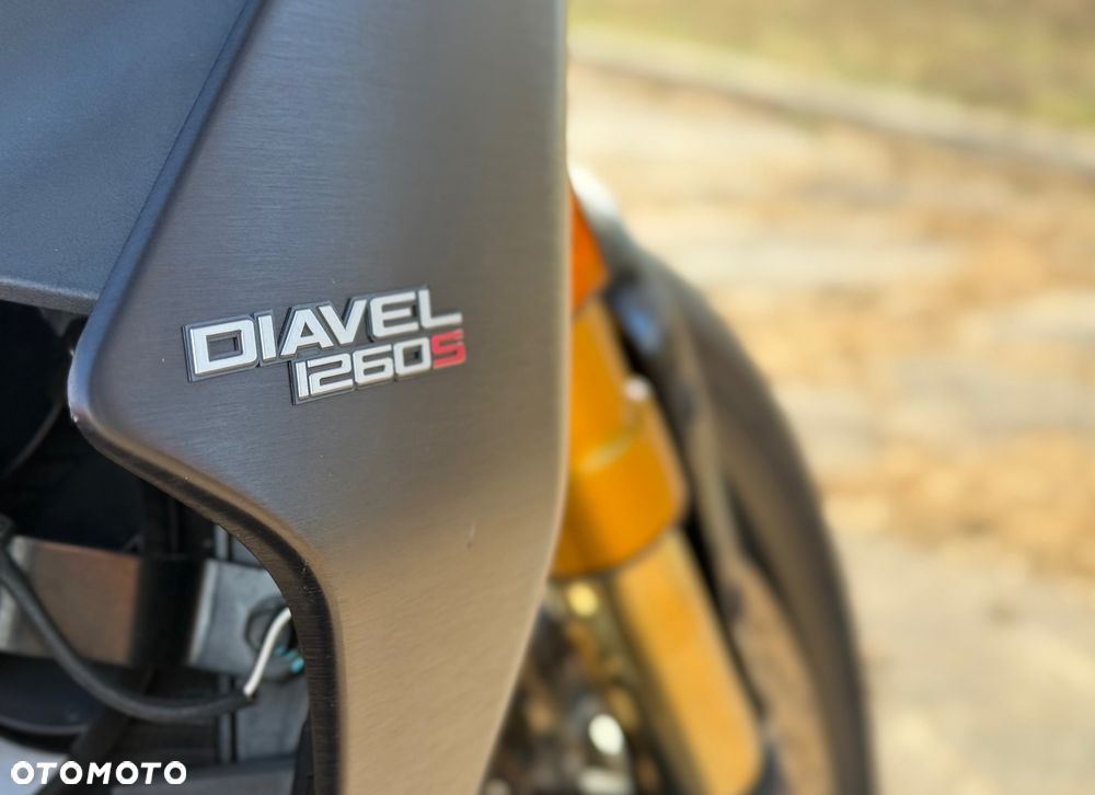 Ducati Diavel - 16