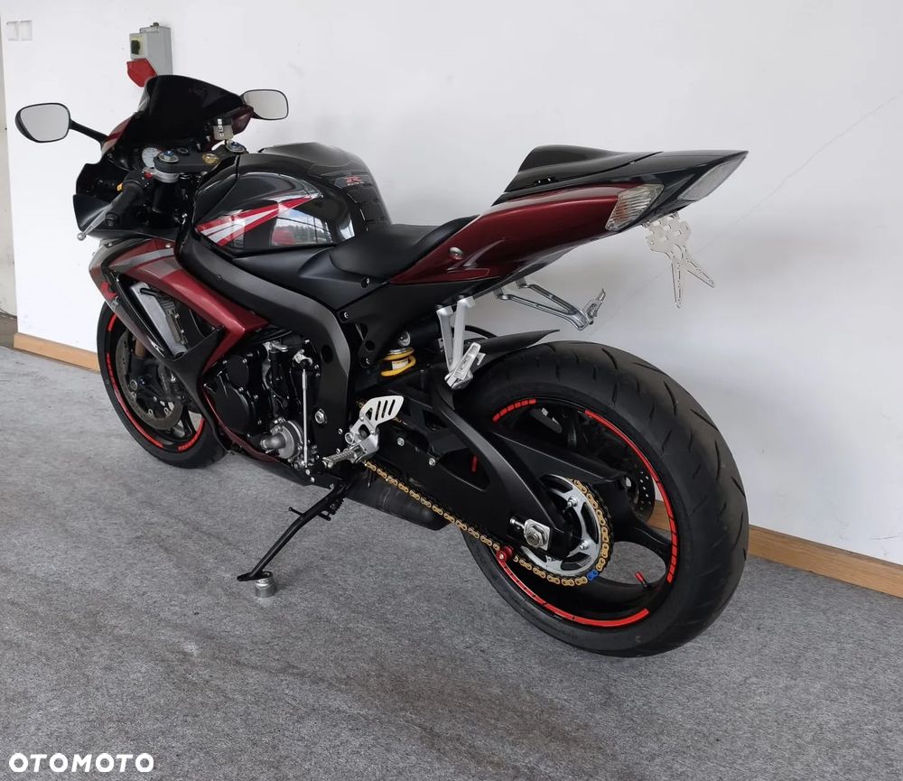 Suzuki GSX-R - 13