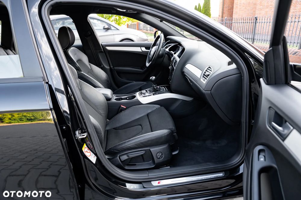 Audi A4 Avant 2.0 TFSI S line Sportpaket (plus) - 19