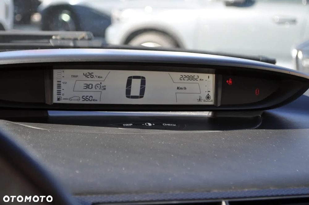 Citroën C4 1.6 HDi Impress - 24