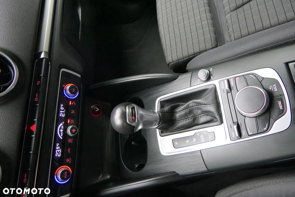 Audi A3 Sportback 1.4 TFSI S tronic Ambiente - 26