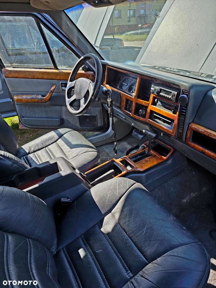 Jeep Cherokee - 17