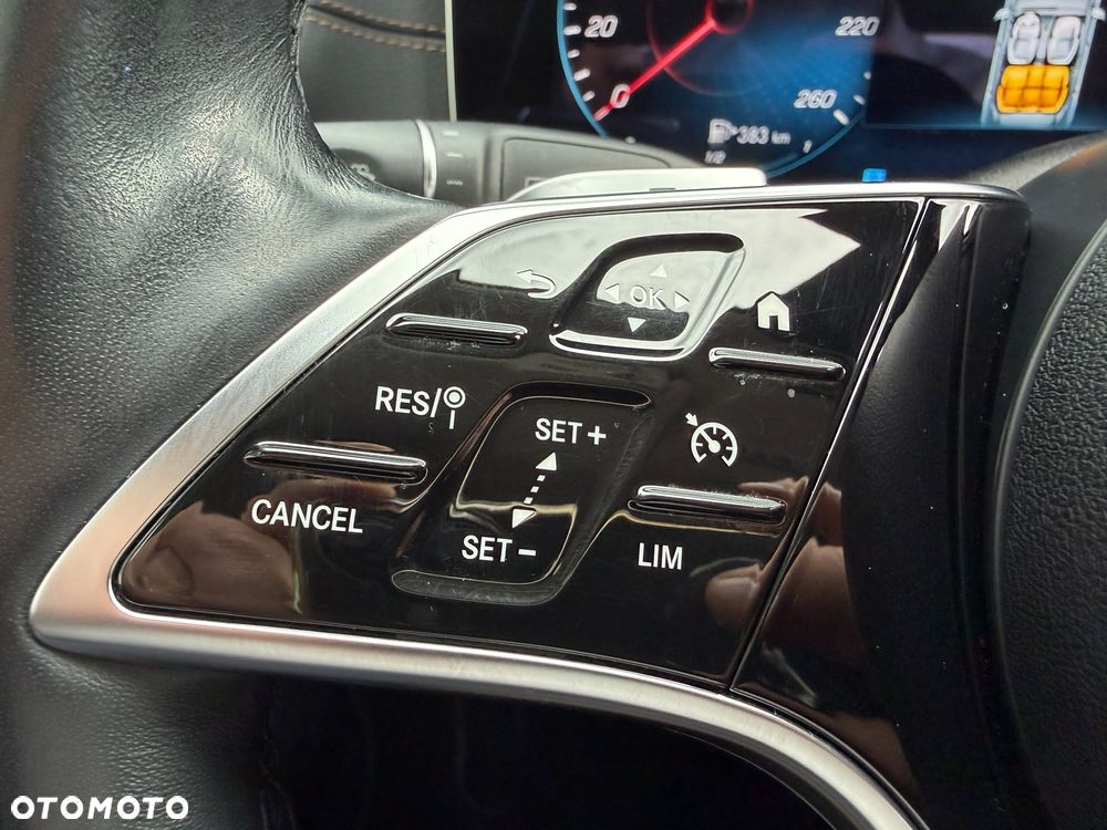 Mercedes-Benz Klasa E 220 d 4-Matic Exclusive - 27