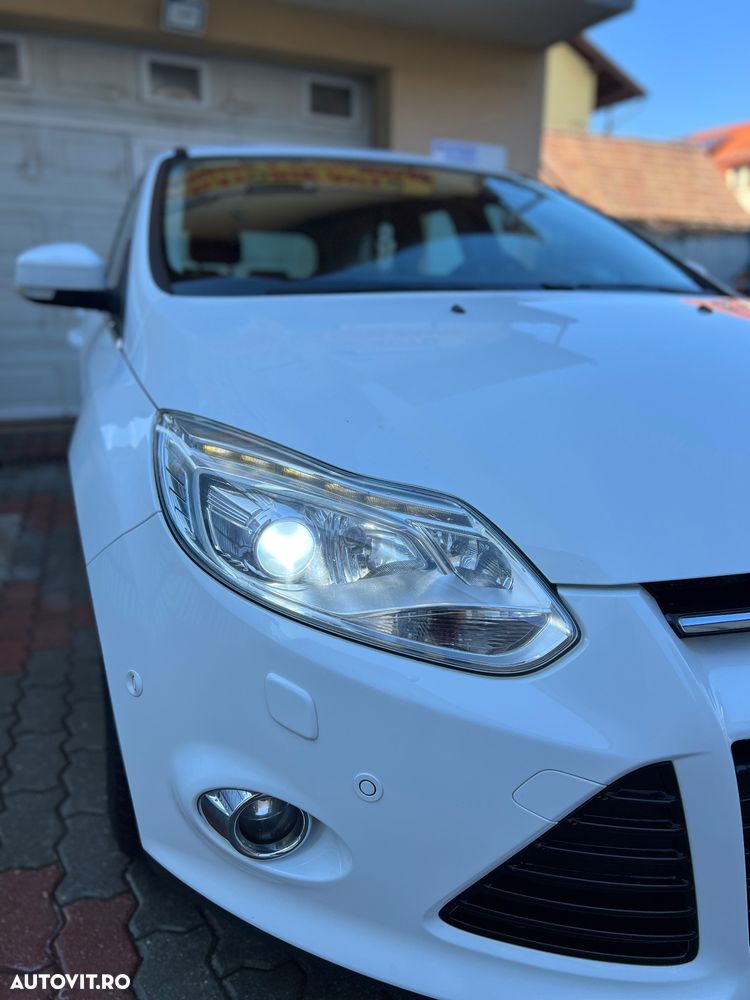 Ford Focus 2.0 TDCI DPF Powershift Titanium - 19