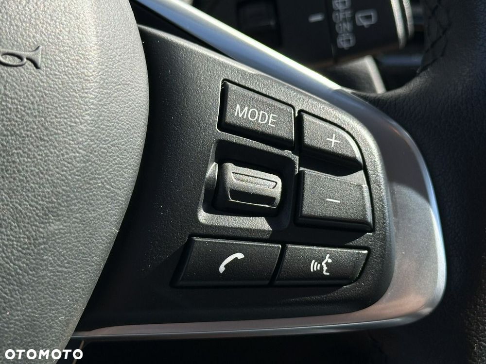 BMW X1 xDrive25e Advantage - 22