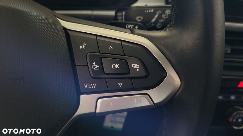 Volkswagen T-Roc - 23