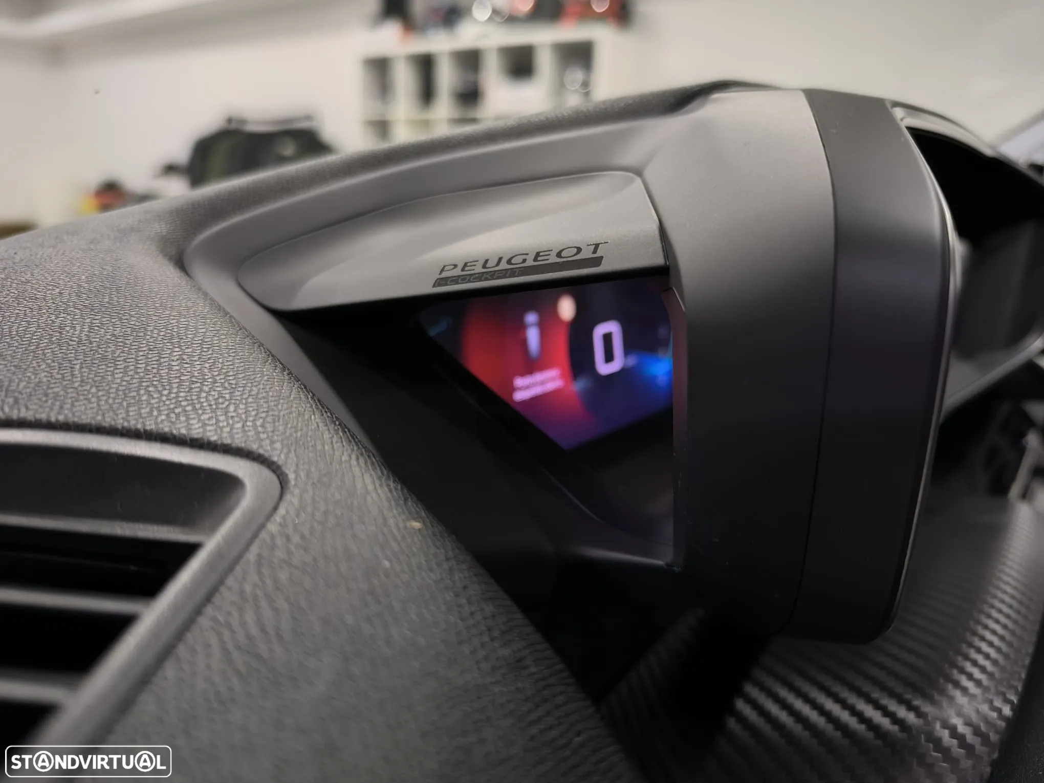 Peugeot 2008 1.2 PureTech Allure - 40