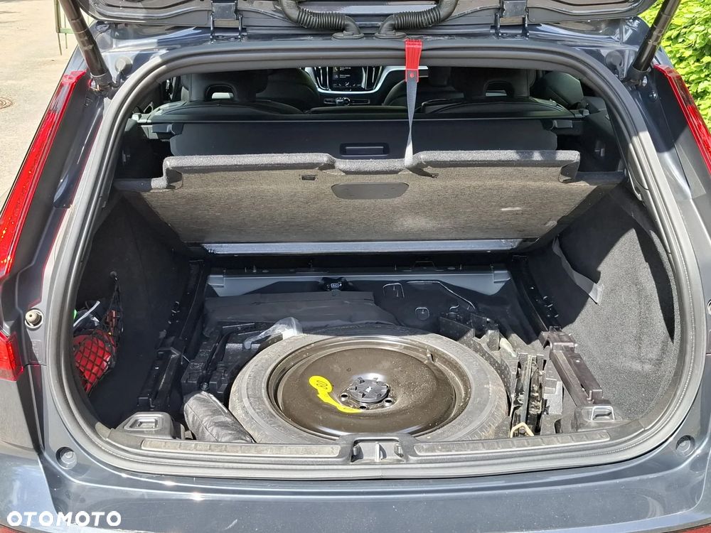Volvo V60 D3 R-Design - 7