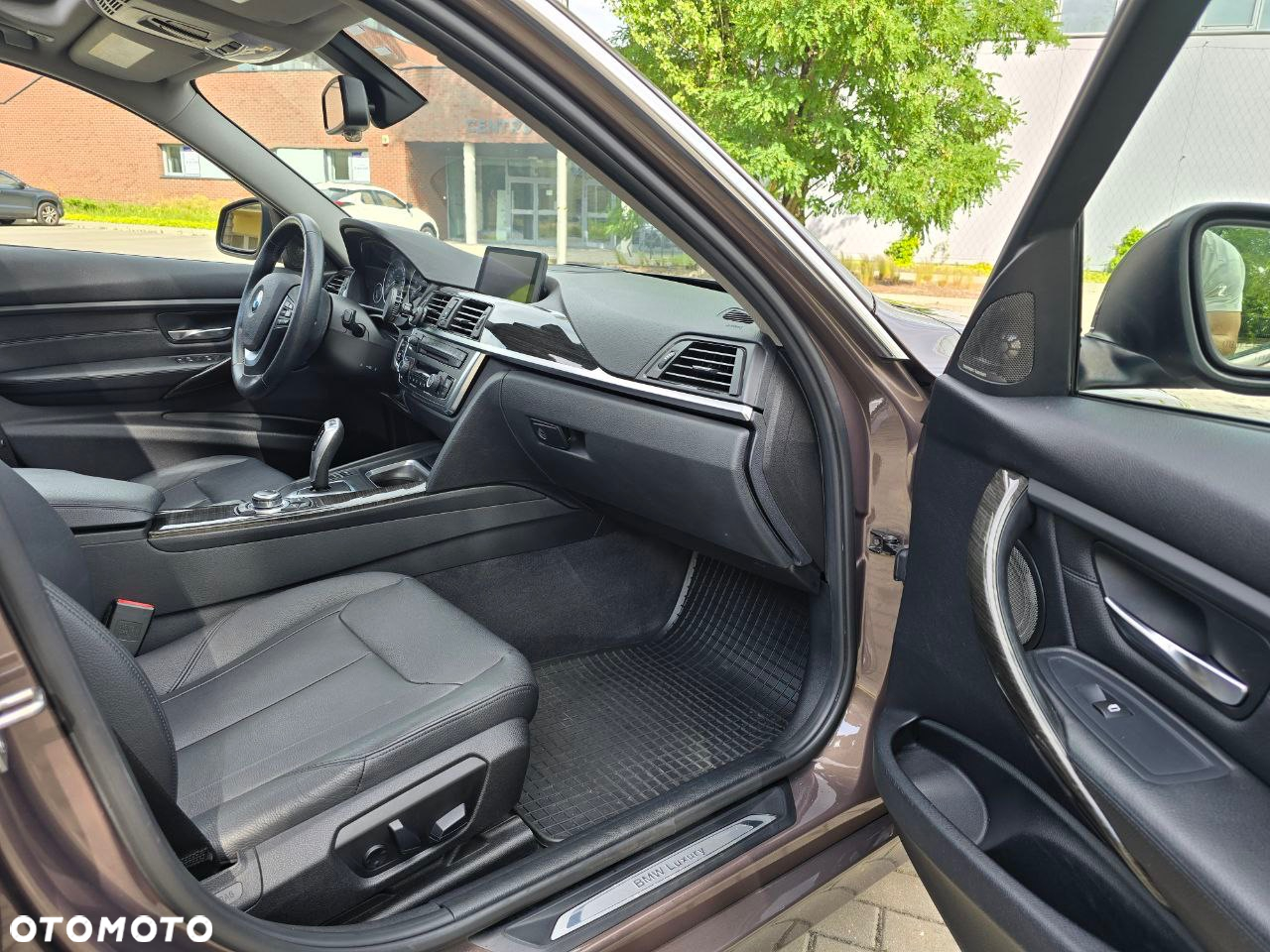 BMW Seria 3 - 20