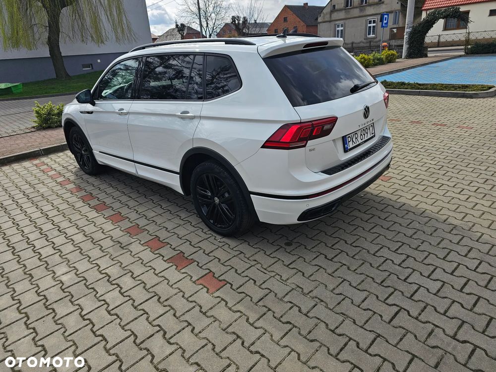 Volkswagen Tiguan Allspace - 17
