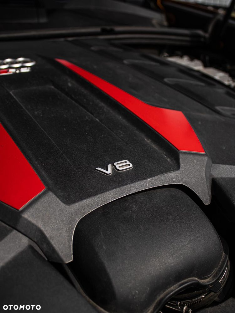 Audi RS Q8 - 29