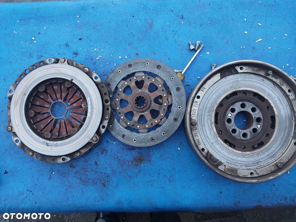 Dwumasa sprzęgło dwumasowe tarcza docisk KOMPLET BMW E46 M47 2.0 D 136 KM 21211223712 LUK 21211223711 - 4