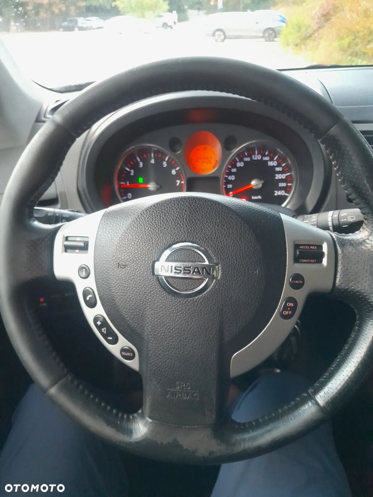 Nissan X-Trail - 11
