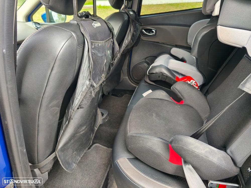 Renault Clio Sport Tourer 1.2 TCe GT Line - 11