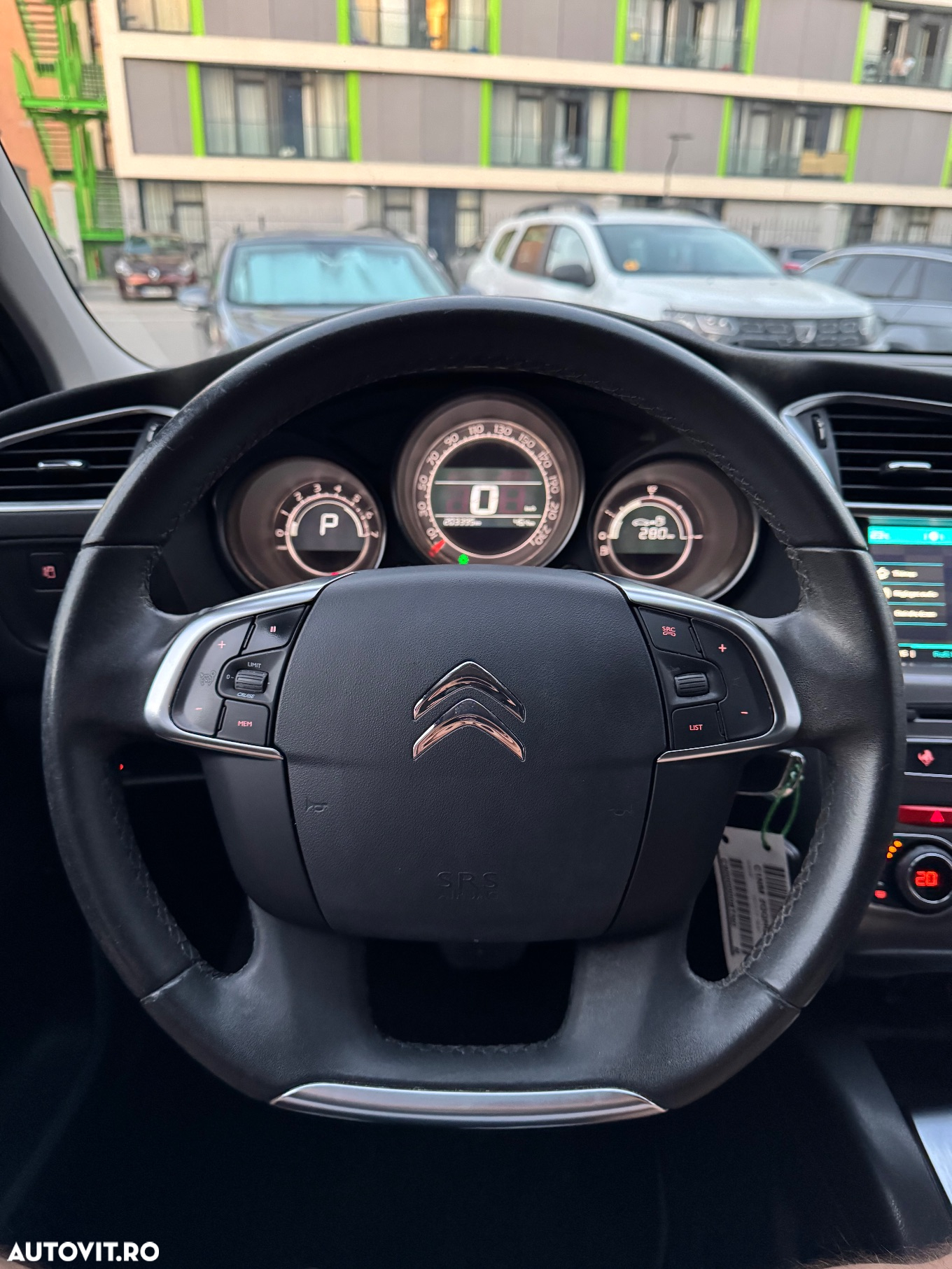 Citroën C4 BlueHDi 120 Stop&Start EAT6 Shine - 20