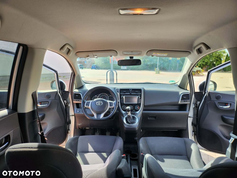 Toyota Verso S 1.33 VVT-i - 10