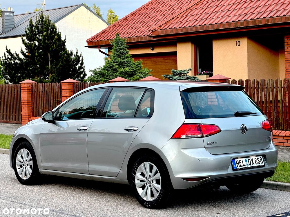 Volkswagen Golf - 20