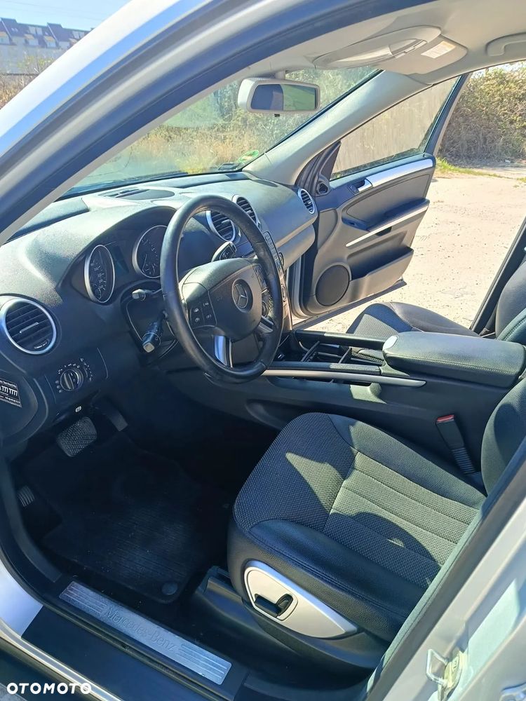 Mercedes-Benz ML - 8