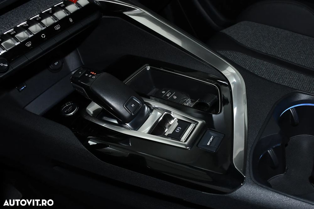 Peugeot 3008 PureTech 130 Stop & Start EAT6 Allure - 22