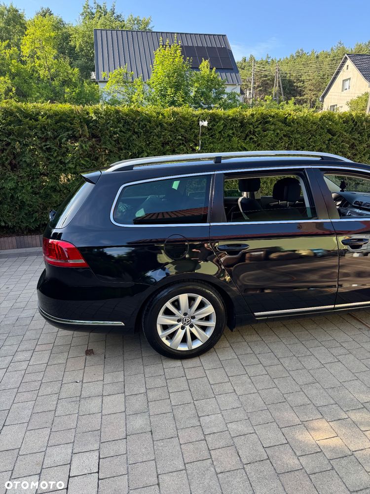 Volkswagen Passat 1.6 TDI DPF BlueMot Comfortline - 4