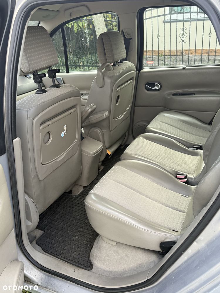 Renault Scenic - 7
