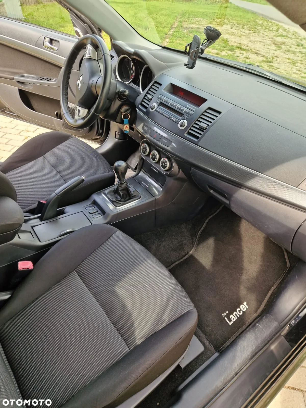 Mitsubishi Lancer - 12