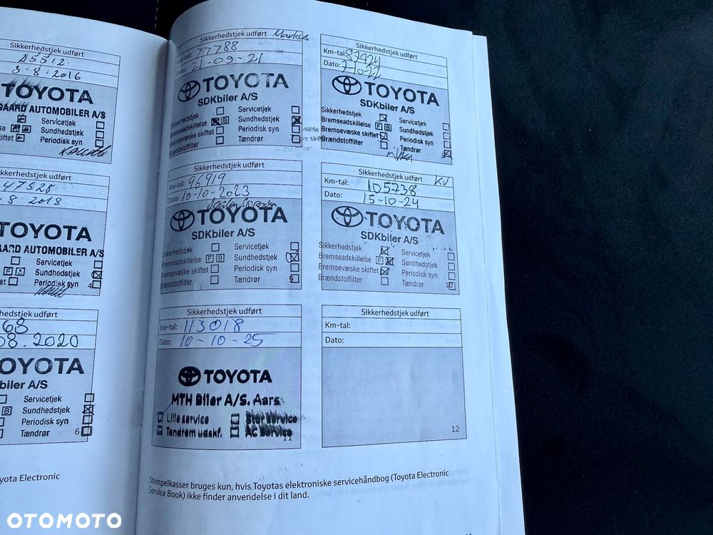 Toyota Avensis 1.8 Sol NAVI - 29