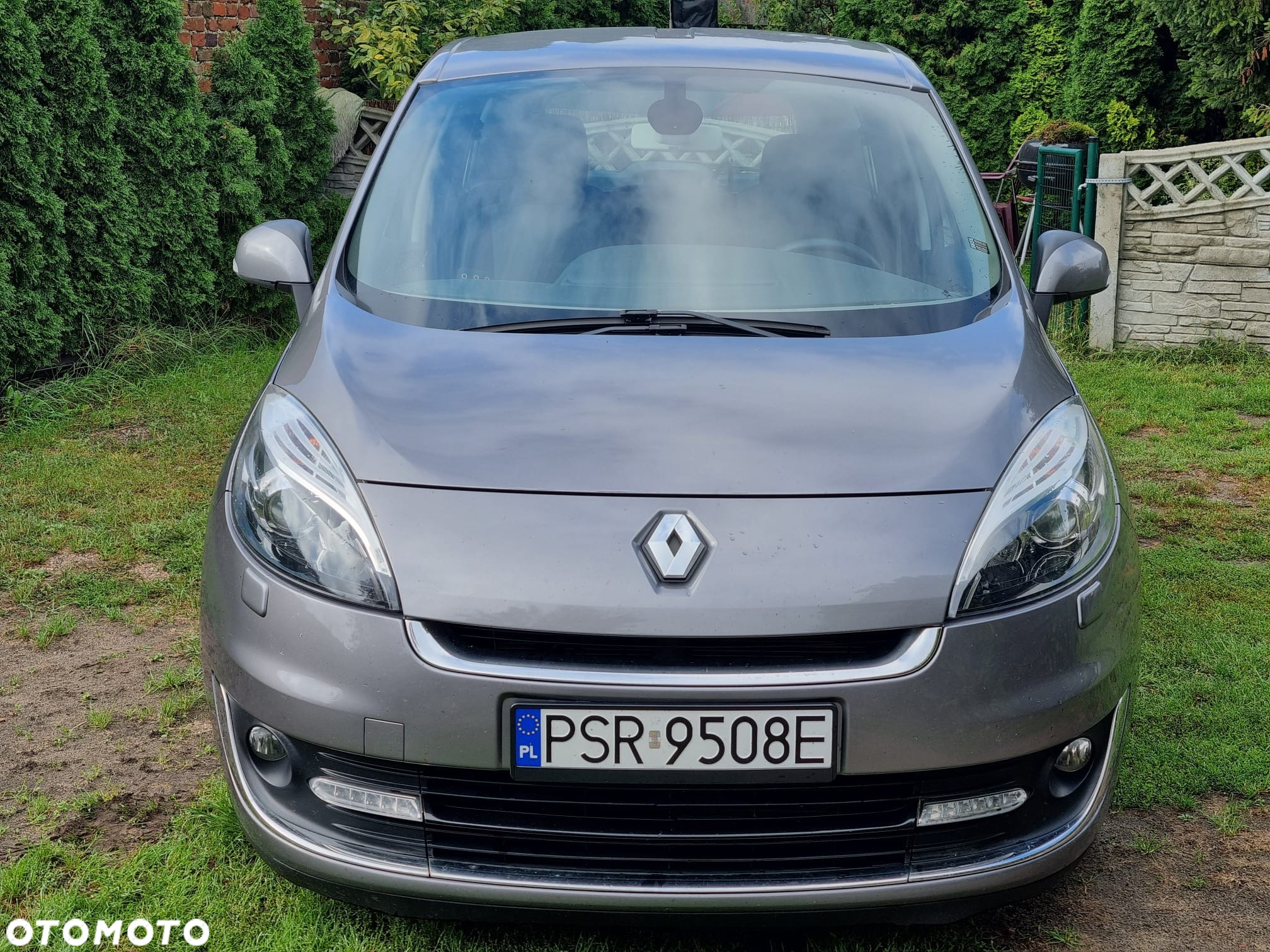 Renault Grand Scenic - 17