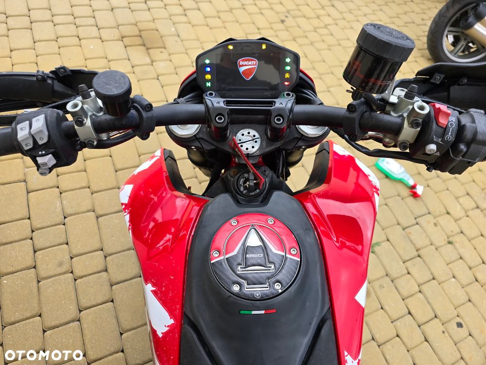 Ducati Hypermotard - 15