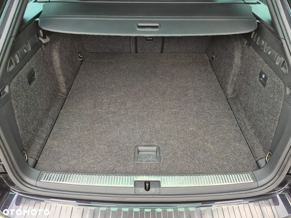 Skoda Superb 2.0 TSI Sportline DSG - 8