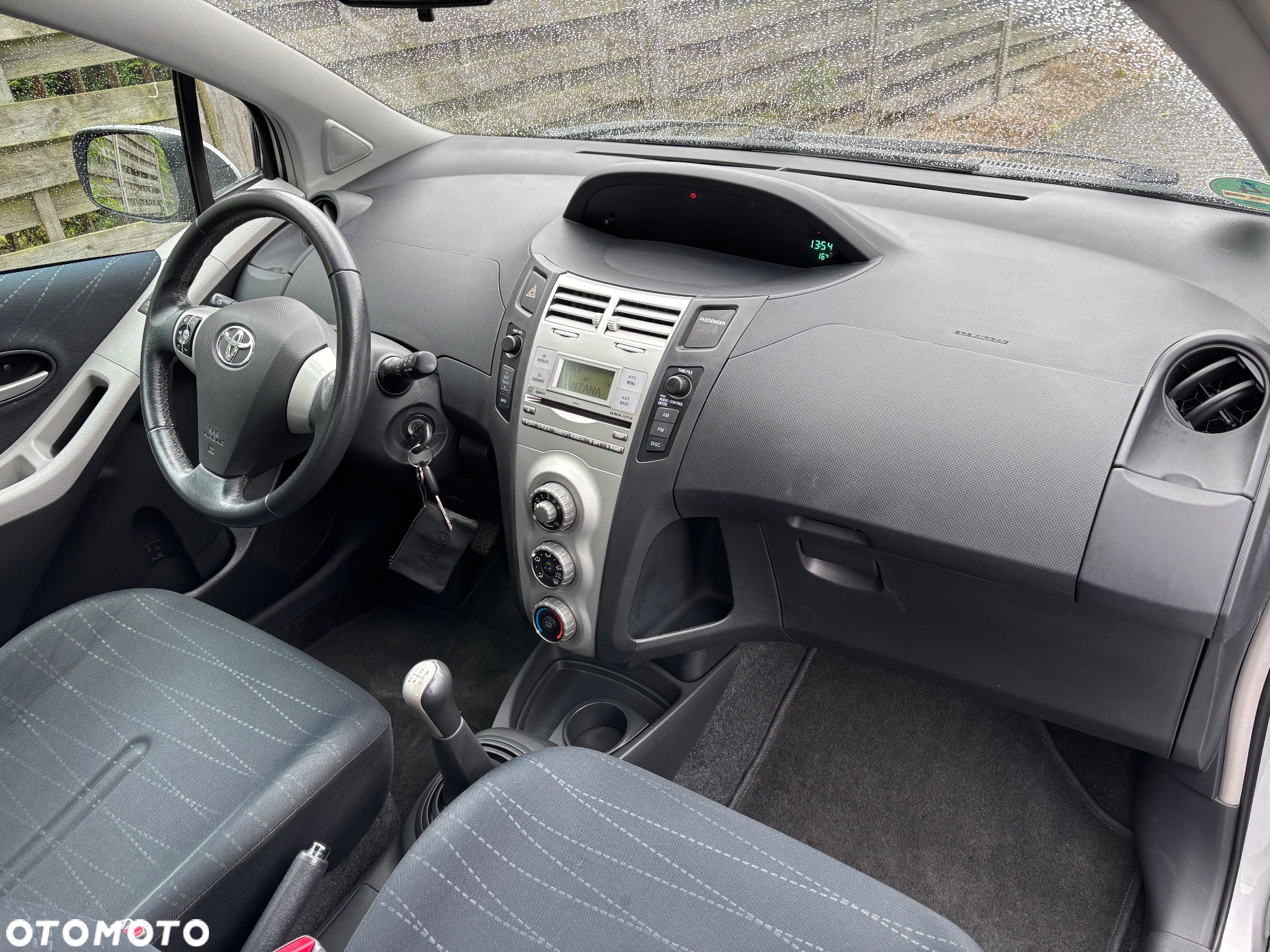 Toyota Yaris 1.3 VVT-i Cool - 25