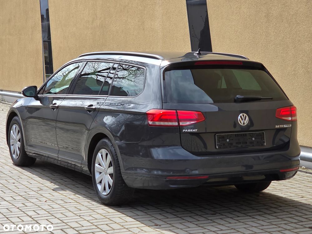 Volkswagen Passat 2.0 TDI (BlueMotion Technology) Trendline - 9