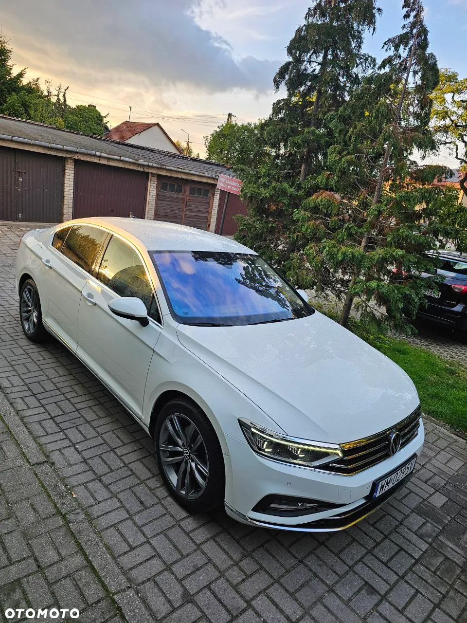 Volkswagen Passat 2.0 TDI Elegance DSG - 2