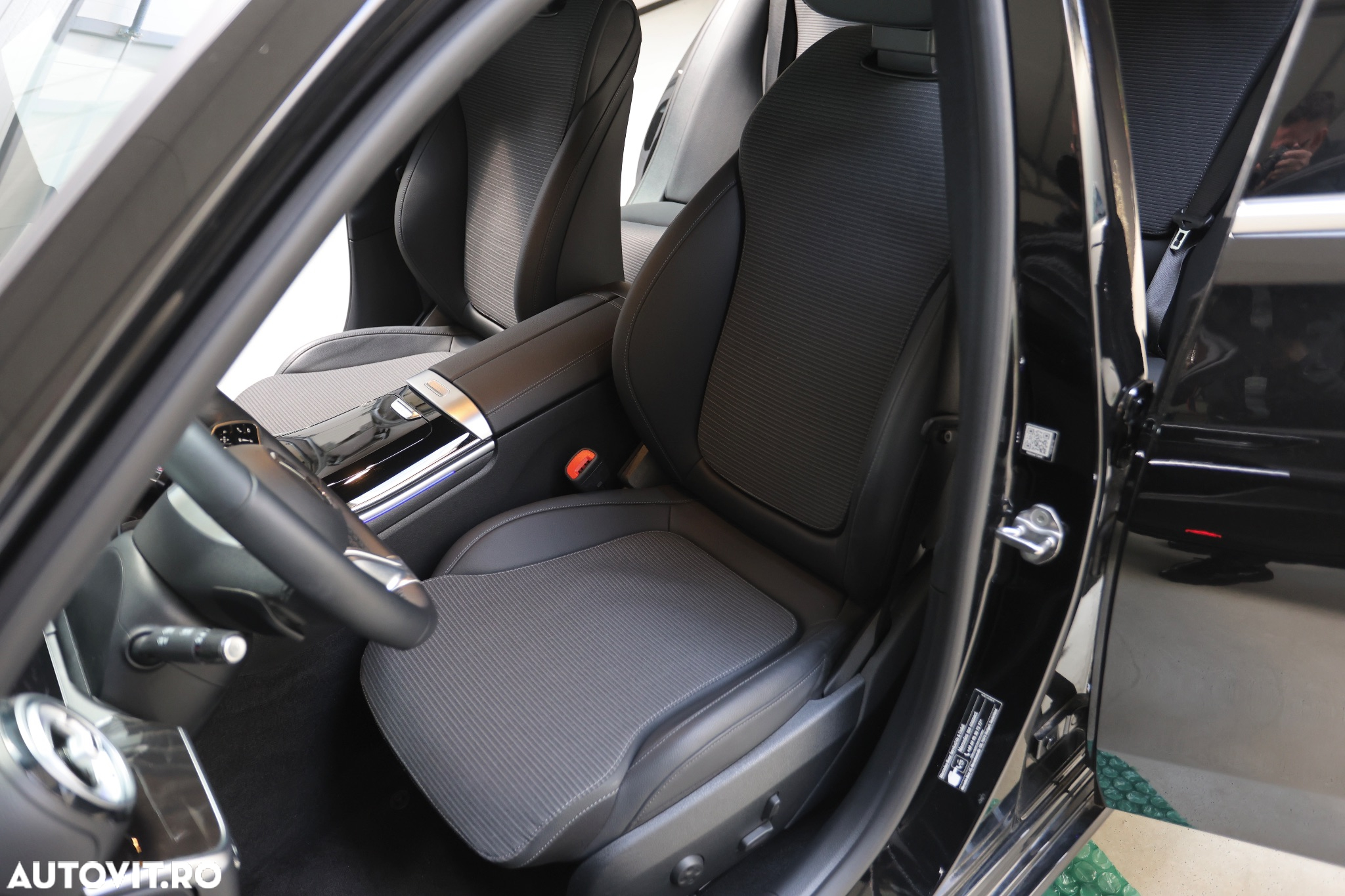 Mercedes-Benz C 180 T 9G-TRONIC Edition Avantgarde - 7