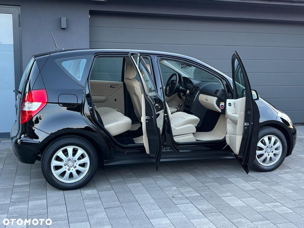 Mercedes-Benz Klasa A 160 Classic BlueEff EU5 - 11